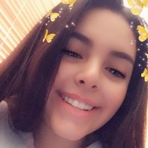 Meet your Posher, Kassandra